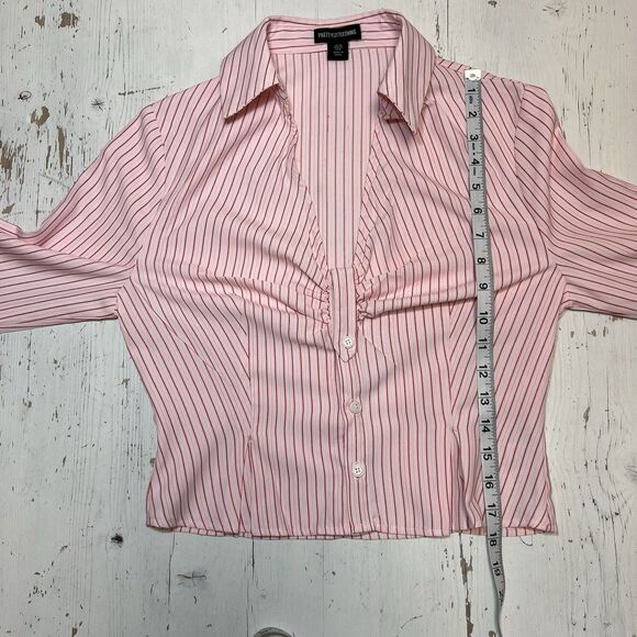Pretty Little Thing Shirt Button Up 6 Pink Burgandy Crop Pinstripe Fitted Y2K - Picture 9 of 13